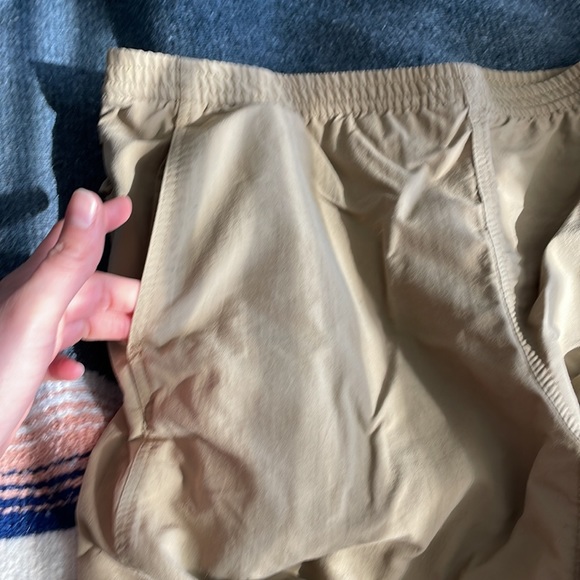 Patagonia pants - Picture 2 of 11